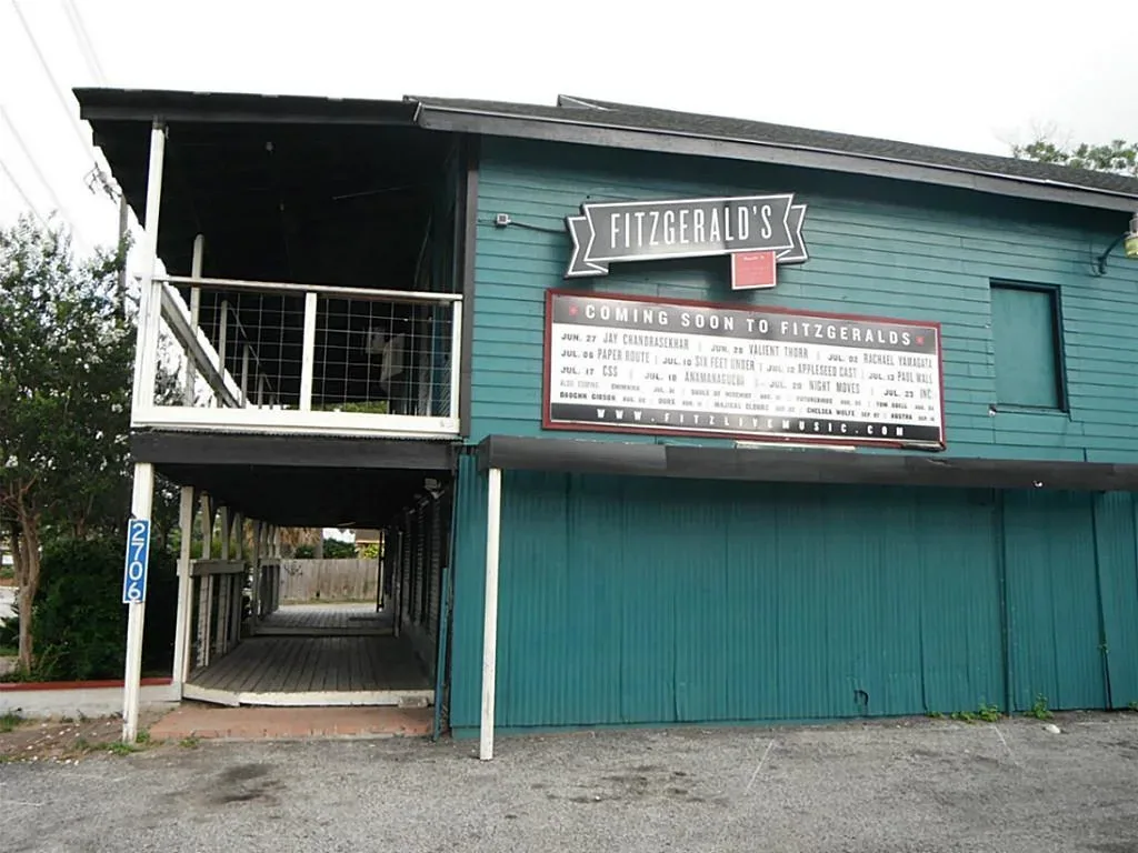 Fitzgerald’s exterior and show marquee at 2706 White Oak Drive, from the archive’s venue collection